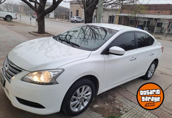 Autos - Nissan sentra 2015 Nafta 80000Km - En Venta