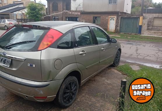 Autos - Ford Focus 2004 Nafta 111111Km - En Venta