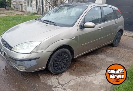 Autos - Ford Focus 2004 Nafta 111111Km - En Venta