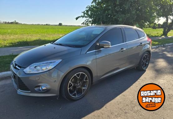 Autos - Ford Focus titanium 2014 Nafta 109000Km - En Venta