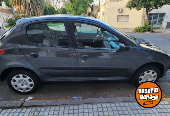 Autos - Peugeot 206 2009 Nafta 138000Km - En Venta