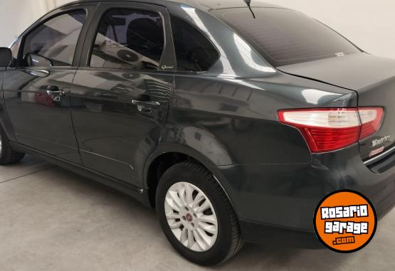 Autos - Fiat Siena 2014 GNC 180000Km - En Venta