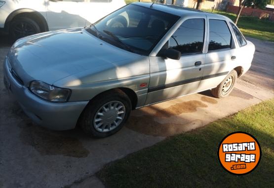 Autos - Ford Escort 1997 Nafta 333333Km - En Venta