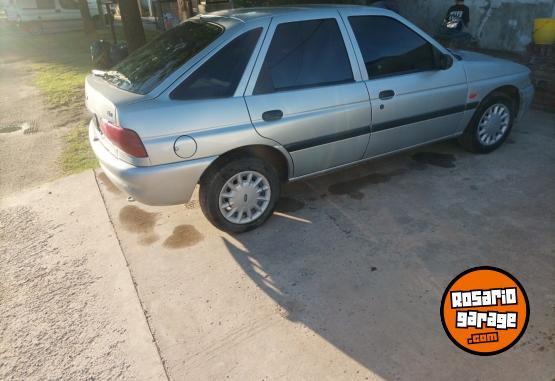 Autos - Ford Escort 1997 Nafta 333333Km - En Venta