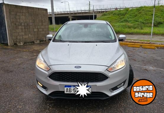 Autos - Ford focus se 2017 Nafta 75000Km - En Venta