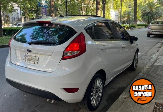 Autos - Ford Fiesta Kinetic 2011 Nafta 123000Km - En Venta