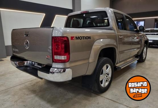 Camionetas - Volkswagen AMAROK HIGHLINE 2.0L 4X4 2017 Diesel 130000Km - En Venta