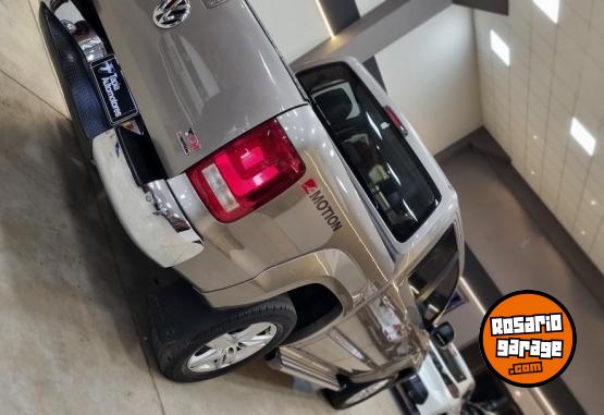 Camionetas - Volkswagen AMAROK HIGHLINE 2.0L 4X4 2017 Diesel 130000Km - En Venta