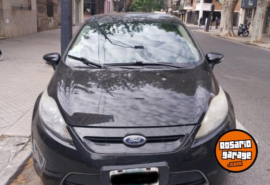 Autos - Ford Fiesta Kinetic 2011 Nafta 125000Km - En Venta