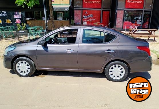 Autos - Nissan VERSA 2017 Nafta 90000Km - En Venta