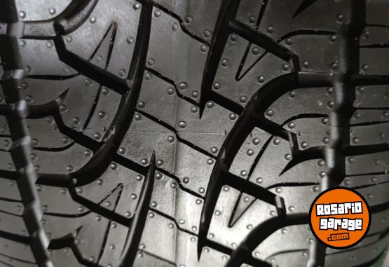 Accesorios para Autos - 265 60 18 *** 1 CUBIERTA PIRELLI NUEVA SIN PISAR $220.000. NO BAJO PRECIO - En Venta