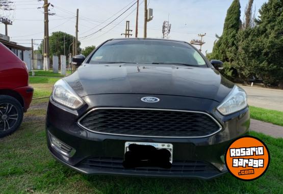 Autos - Ford Focus lll Se plus 2015 Nafta 100000Km - En Venta