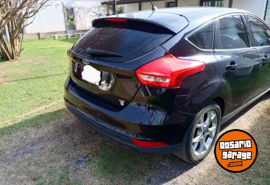 Autos - Ford Focus lll Se plus 2015 Nafta 100000Km - En Venta