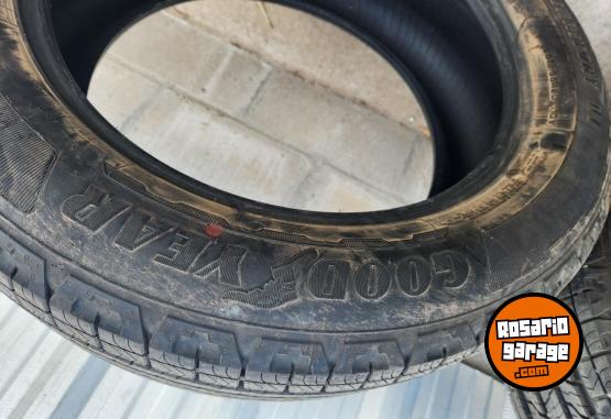 Accesorios para Autos - CUBIERTAS GOODYEAR 255 55 R20 PARA AMAROK EXTREME O RANGER LIMITED + - En Venta