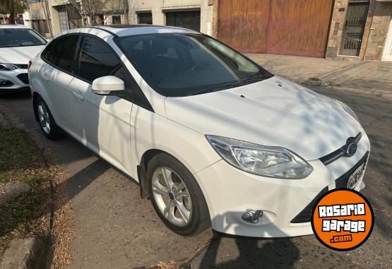 Autos - Ford FOCUS SE PLUS AUTOMATICO 2015 Nafta 180000Km - En Venta