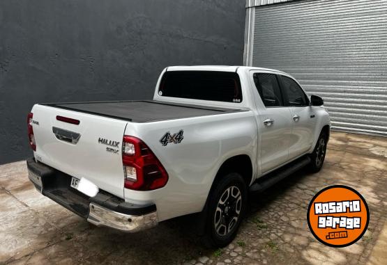 Autos - Toyota TOYOTA HILUX SRV - SRX 2024 Nafta 0Km - En Venta