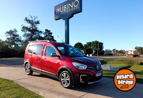 Utilitarios - Renault Kangoo Stepway 1.5 DCI 2023 Diesel 26000Km - En Venta