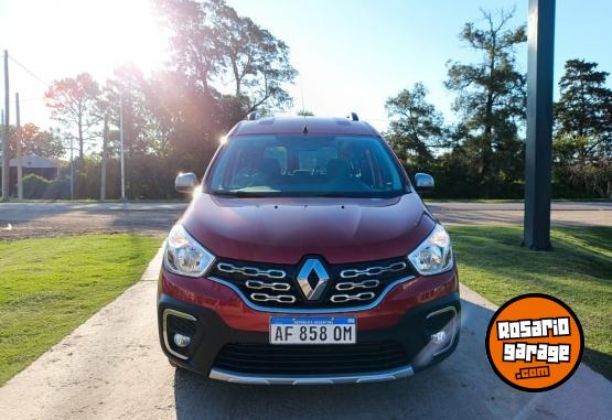 Utilitarios - Renault Kangoo Stepway 1.5 DCI 2023 Diesel 26000Km - En Venta