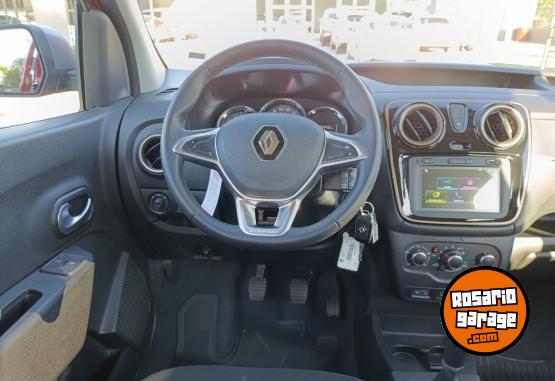 Utilitarios - Renault Kangoo Stepway 1.5 DCI 2023 Diesel 26000Km - En Venta