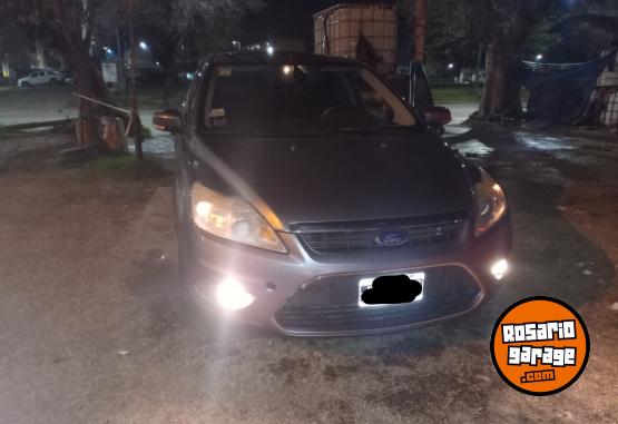 Autos - Ford Focus Ghia 2010 Diesel 220000Km - En Venta