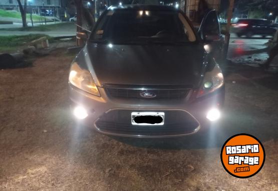 Autos - Ford Focus Ghia 2010 Diesel 220000Km - En Venta