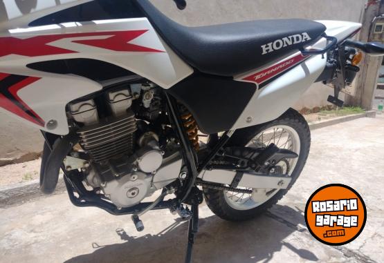 Motos - Honda tornado 2024 Nafta 1800Km - En Venta