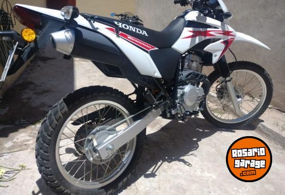 Motos - Honda tornado 2024 Nafta 1800Km - En Venta