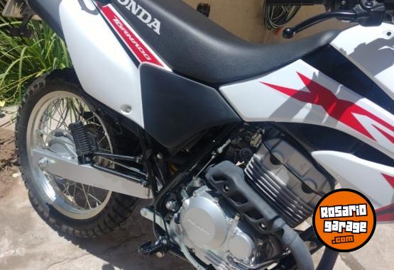 Motos - Honda tornado 2024 Nafta 1800Km - En Venta