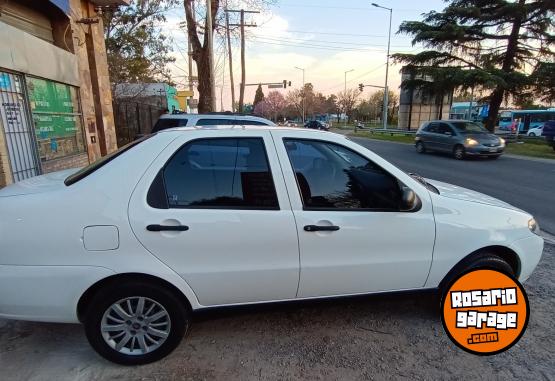 Autos - Fiat SIENA 2013 GNC 120000Km - En Venta