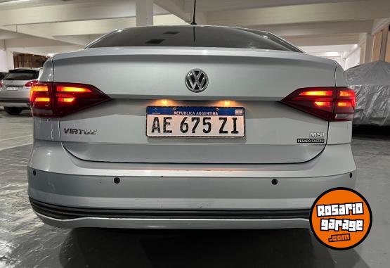 Autos - Volkswagen VIRTUS TRENDLINE MT 2020 Nafta 69764Km - En Venta