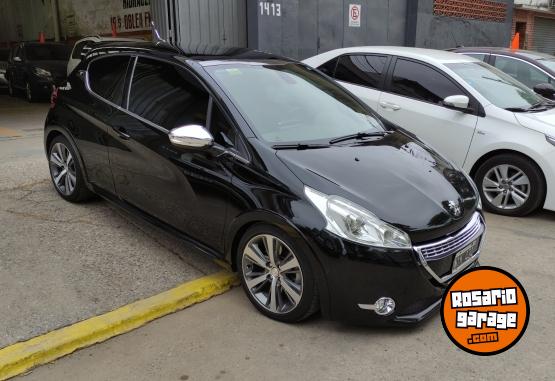 Autos - Peugeot 208 2014 Nafta 70000Km - En Venta