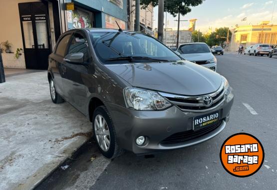 Autos - Toyota Etios XLS 2016 Nafta 90180Km - En Venta