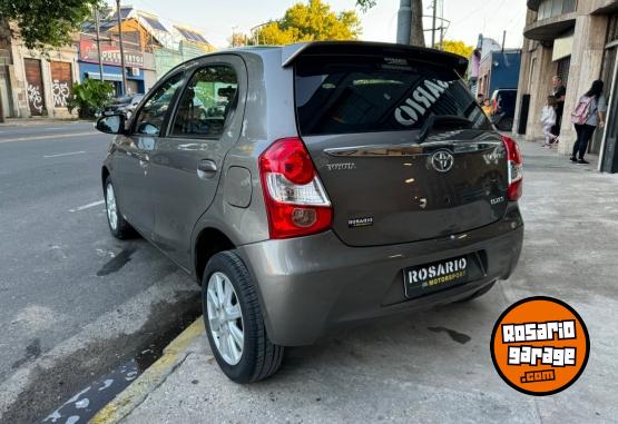 Autos - Toyota Etios XLS 2016 Nafta 90180Km - En Venta