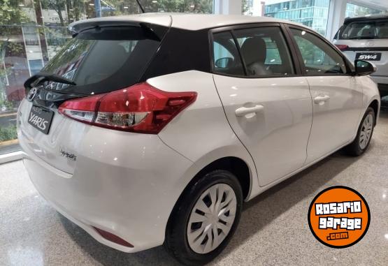 Autos - Toyota Yaris xs cvt 2024 Nafta 0Km - En Venta