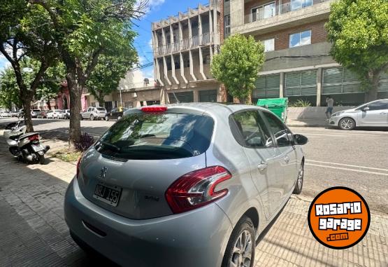 Autos - Peugeot 208 Allure 1.6 2014 Nafta 89000Km - En Venta