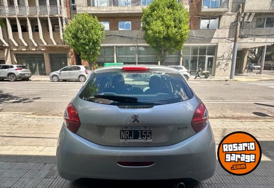 Autos - Peugeot 208 Allure 1.6 2014 Nafta 89000Km - En Venta