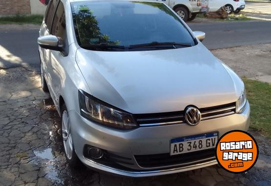 Autos - Volkswagen Suran Highline 2017 Nafta 135000Km - En Venta