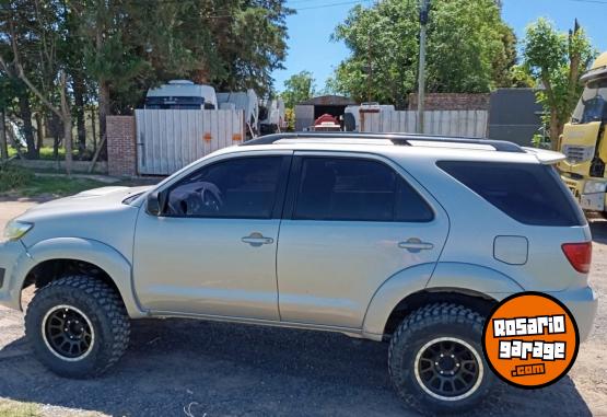 Camionetas - Toyota SW4 4X4 SRV 3.0 TDI 2006 Diesel 111Km - En Venta