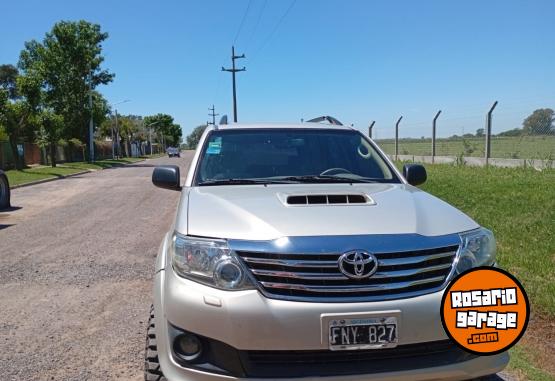 Camionetas - Toyota SW4 4X4 SRV 3.0 TDI 2006 Diesel 111Km - En Venta