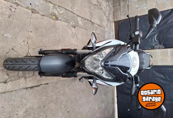 Motos - Bajaj NS200 2023 Nafta 5100Km - En Venta