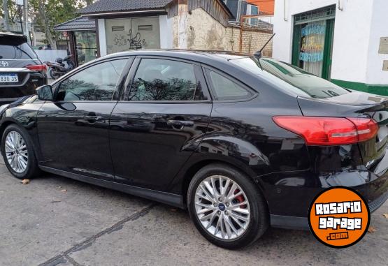 Autos - Ford Focus SE Plus 2019 Nafta 85000Km - En Venta