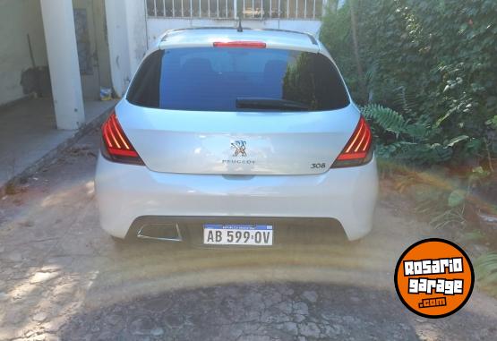 Autos - Peugeot 308 Allure con Navegador 2017 Nafta 55000Km - En Venta