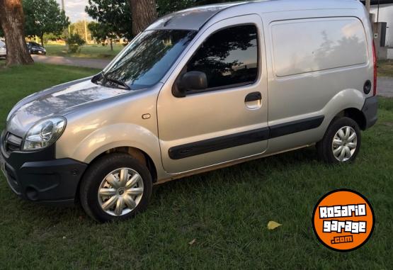 Utilitarios - Renault Kangoo 2014 GNC 160000Km - En Venta