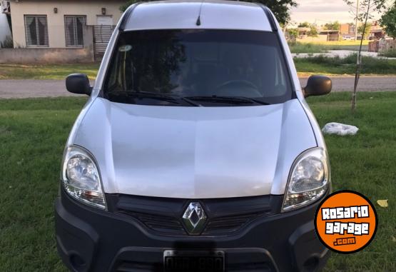 Utilitarios - Renault Kangoo 2014 GNC 160000Km - En Venta