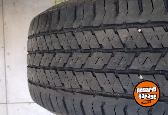 Accesorios para Autos - CUBIERTAS 215/65 R16 - En Venta