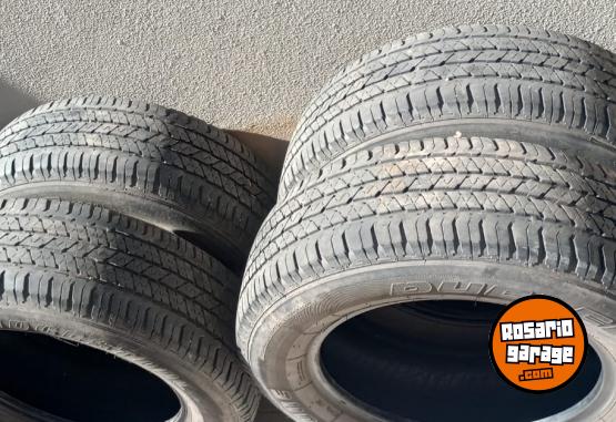 Accesorios para Autos - CUBIERTAS 215/65 R16 - En Venta