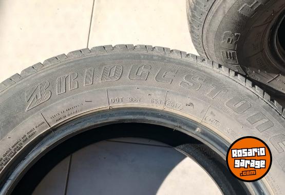 Accesorios para Autos - CUBIERTAS 215/65 R16 - En Venta