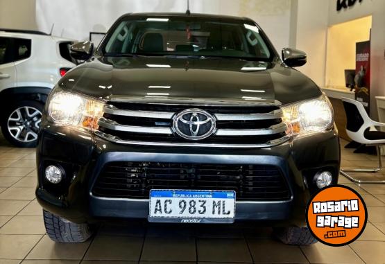 Camionetas - Toyota Hilux SRV 2018 Diesel 91000Km - En Venta