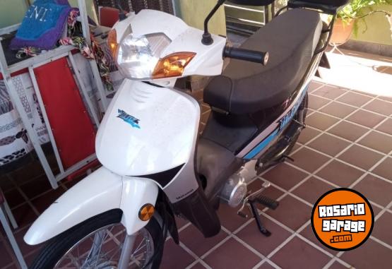 Motos - Motomel Base 2022 Nafta 1600Km - En Venta