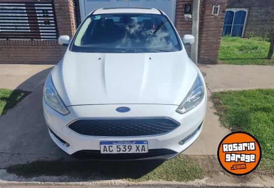 Autos - Ford Focus 2018 Nafta 100000Km - En Venta